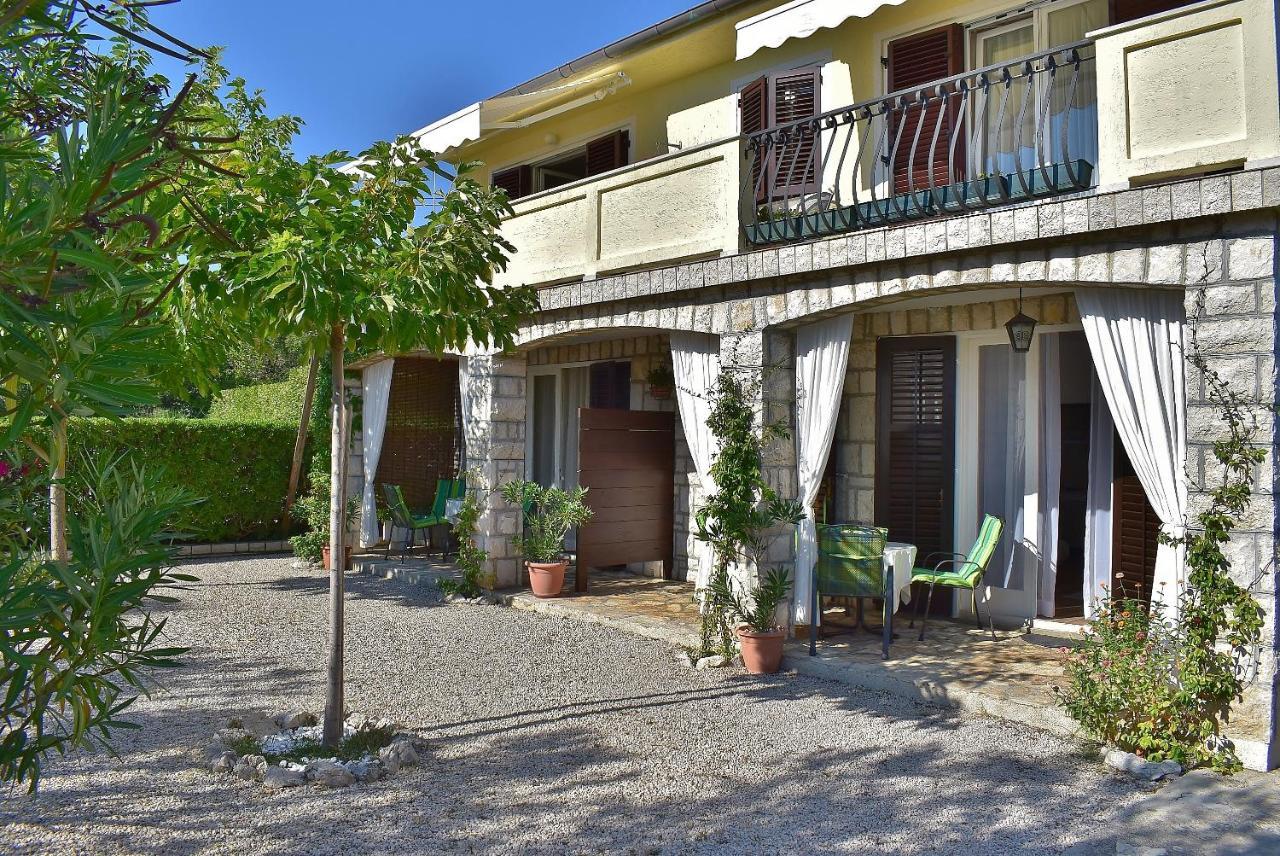 Apartments Zenko Rab Town Exteriér fotografie